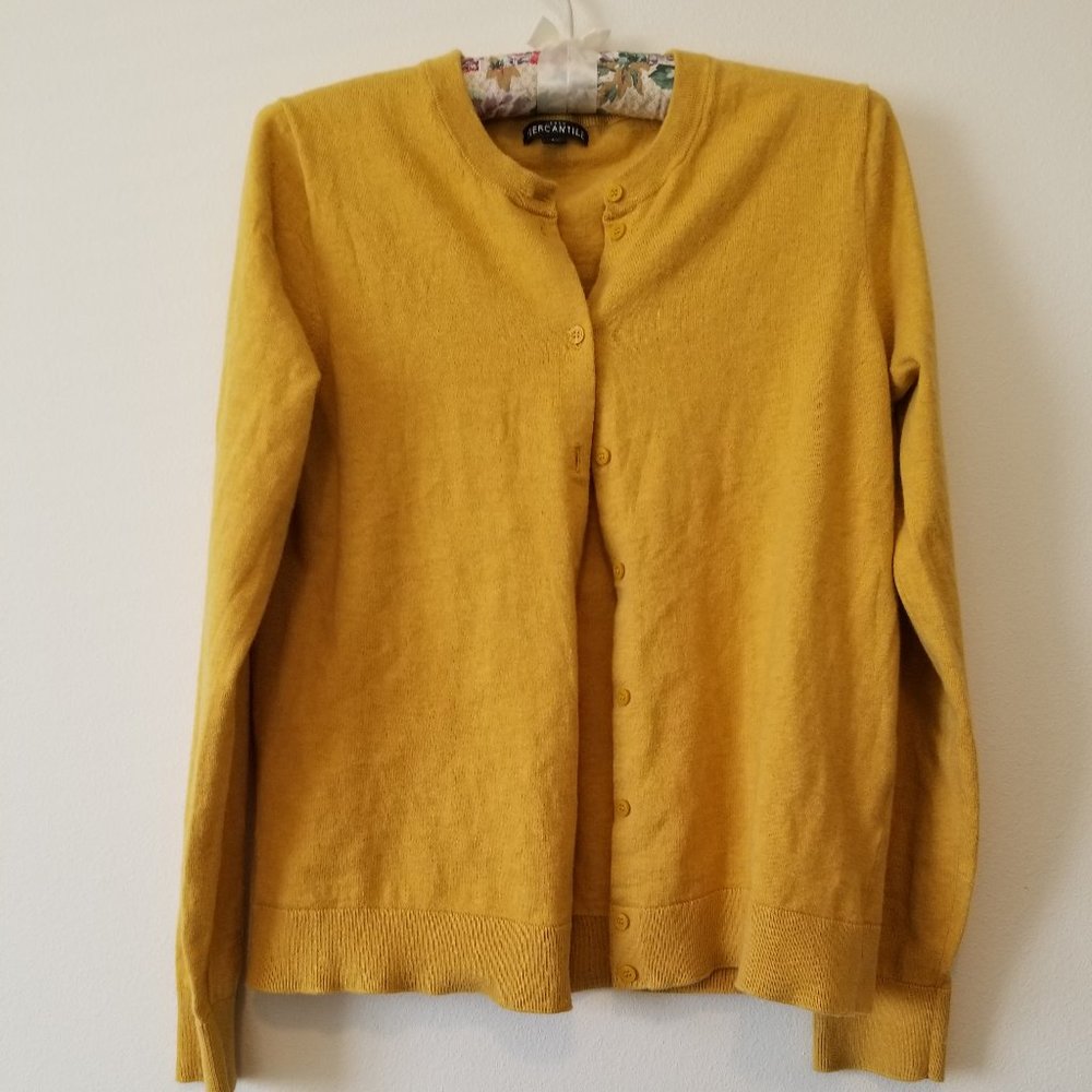 Button-up crew neck cardigan